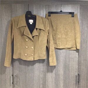 Women's Tan Skirt Set